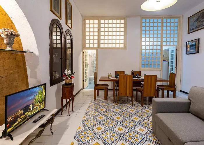 Domus Meme Tatil Evi *